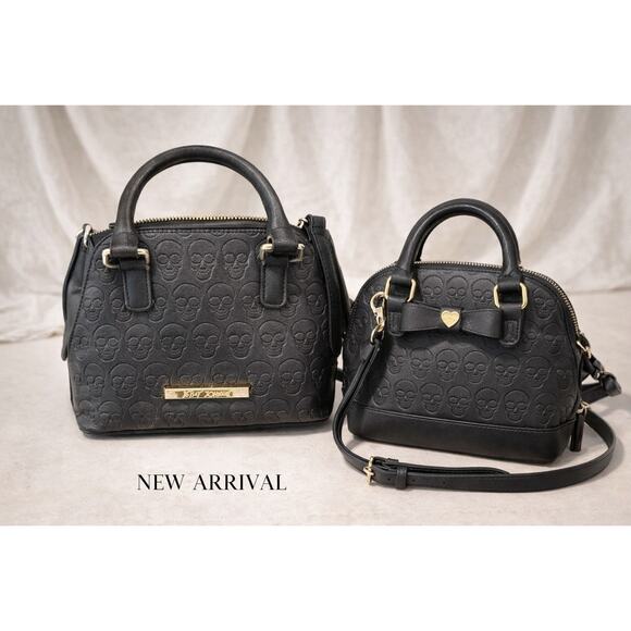 Betsey Johnson Black Skull Embossed Satchel & Crossbody Bag Set - Picture 2 of 9